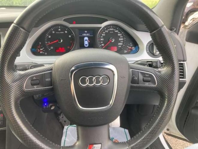アウディA6 3.0 TFSI クワトロ Sライン 4WD　スマートキー　ナビ・TV ETC 盗難防止システム 革シート オートクルーズコントロール 正規輸入車 3000