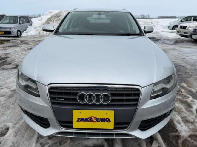 アウディA4アバント 2.0 TFSI クワトロ 4WD　純正ナビ・TV　バックカメラ　ETC　Dレコーダー　夏冬タイヤ付き 正規輸入車 2000