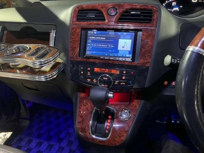 セレナ2.0 ライダー ブラックライン 4WD　新規車検整備付・Bluetooth対応社外ナビ・バックモニター・両側パワースライドドア・純正エンジンスターター・スマートキー・LEDテール 2000