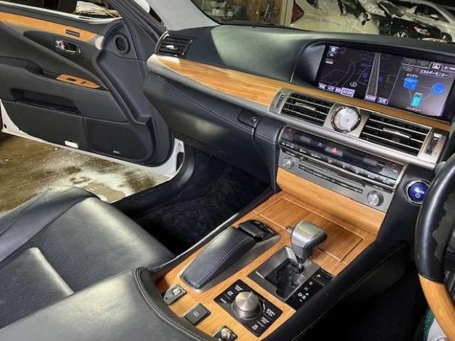 レクサスLSハイブリッド 600h バージョンC Iパッケージ 4WD　WALD&モデリスタエアロ・左右出しマフラー・20インチAW・エアサスコントローラー・ブラックレザー・パワートランク・純正HDDナビ・バックモニター・純正エンジンスターター・カードキー 5000