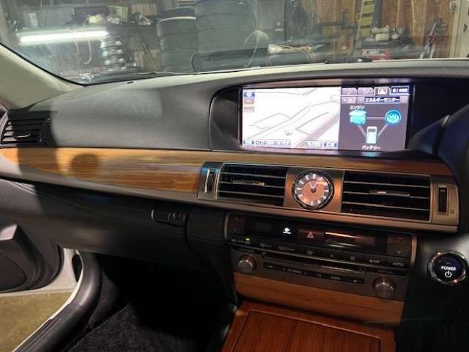 レクサスLSハイブリッド 600h バージョンC Iパッケージ 4WD　WALD&モデリスタエアロ・左右出しマフラー・20インチAW・エアサスコントローラー・ブラックレザー・パワートランク・純正HDDナビ・バックモニター・純正エンジンスターター・カードキー 5000