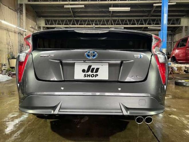 プリウス1.8 A プレミアム ツーリングセレクション E-Four 4WD　TRDスポイラー・18インチAW・純正8型ナビ・エンジンスターター・ドライブレコーダー・アダプティブクルーズコントロール・パワーシート・ETC・1500W給電・車検令和9年7月・寒冷地仕様車 1800