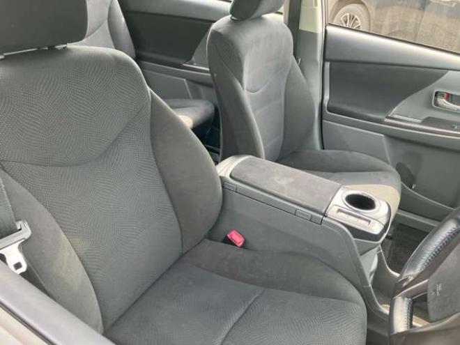 プリウスα1.8 S チューン ブラック　 2WD 1800