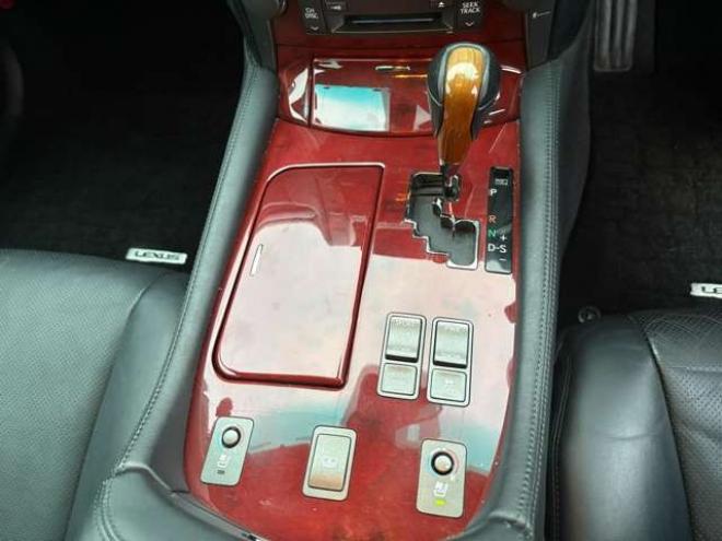 レクサスLS 460 Iパッケージ　 2WD 4600