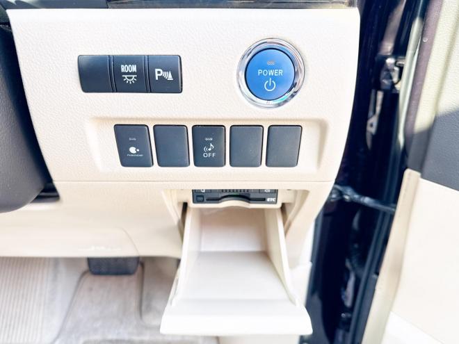 ヴェルファイアハイブリッド2.4X 4WD　ローンが不安な方＜優遇ローン＞　本州仕入　サンルーフ　社外20AW　両側パワスラ 4WD 2400 5Dr