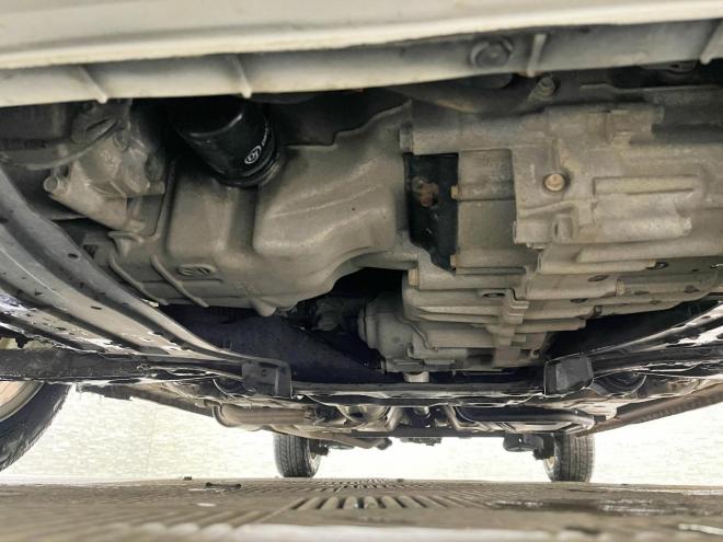 フィット1.3G 4WD 5年保証 ナビ 寒冷地仕様 禁煙 車検整備2年付 修復歴無