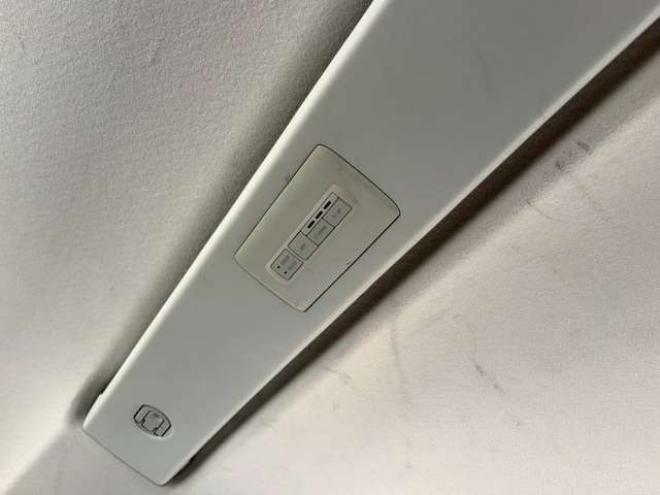 デリカD：5 2.2 D パワーパッケージ ディーゼルターボ 4WD　両側電動スライドドア　電動リアゲート　社外ナビ　社外アルミ　バックカメラ　エアコン　ETC　キーレスエントリー　シートヒーター　寒冷地仕様　パワステ　パワーウィンドウ　クルーズコントロール　3列シート 2300