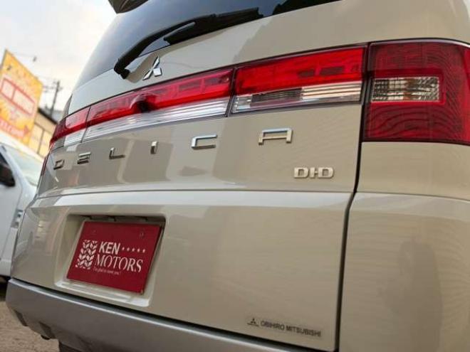 デリカD：5 2.2 D パワーパッケージ ディーゼルターボ 4WD　両側電動スライドドア　電動リアゲート　社外ナビ　社外アルミ　バックカメラ　エアコン　ETC　キーレスエントリー　シートヒーター　寒冷地仕様　パワステ　パワーウィンドウ　クルーズコントロール　3列シート 2300