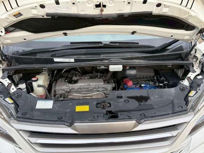 ヴェルファイア2.5 Z 4WD　純正ナビ　TRDエアロ　両側パワスラ　バックカメラ　社外アルミホイール　ETC　車高調　パワステ　パワーウィンドウ　キーレスエントリー　ABS　盗難防止装置　横滑り防止装置　エアコン　3列シート 2500