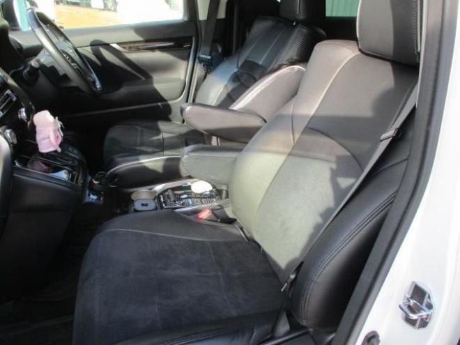 アルファード3.5 SA 4WD　TRDエアロ　クリスタルアイLEDテール　ダウンサス　レザー調シートカバー　アルパインナビ　フリップダウン　スピーカー　デジタルインナーミラー　シュタイナー20インチ　シーケンシャルウィンカー 3500