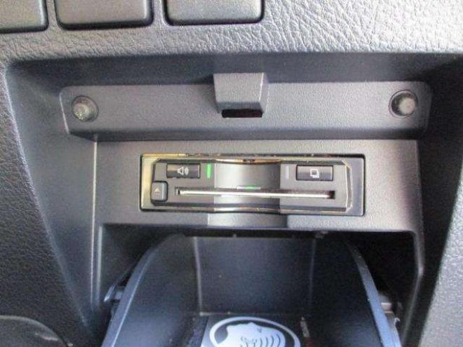 アルファード3.5 SA 4WD　TRDエアロ　クリスタルアイLEDテール　ダウンサス　レザー調シートカバー　アルパインナビ　フリップダウン　スピーカー　デジタルインナーミラー　シュタイナー20インチ　シーケンシャルウィンカー 3500