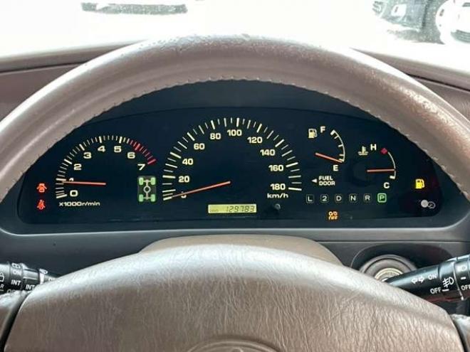 ハイラックスサーフ2.7 SSR-G 4WD　パワステ　パワーウィンドウ　キーレス　エアコン　ABS　ルーフレール　アルミホイール　寒冷地仕様　CD 2700