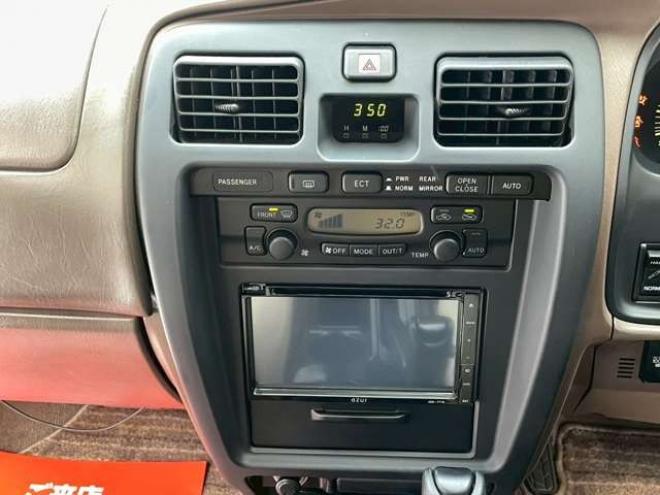 ハイラックスサーフ2.7 SSR-G 4WD　パワステ　パワーウィンドウ　キーレス　エアコン　ABS　ルーフレール　アルミホイール　寒冷地仕様　CD 2700