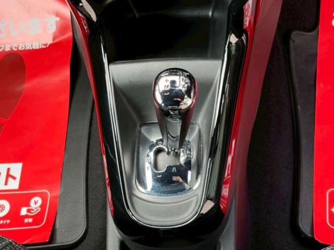 シトロエンDS3 シック　ETC　エアコン・クーラー　パワステ　パワーウィンドウ　キーレス　ABS 運転席エアバッグ　助手席エアバッグ　サイドエアバッグ　横滑り防止装置　社外ナビ　MTモード付 正規輸入車 2WD 1200