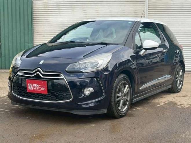 シトロエンDS3 シック　ETC　エアコン・クーラー　パワステ　パワーウィンドウ　キーレス　ABS 運転席エアバッグ　助手席エアバッグ　サイドエアバッグ　横滑り防止装置　社外ナビ　MTモード付 正規輸入車 2WD 1200