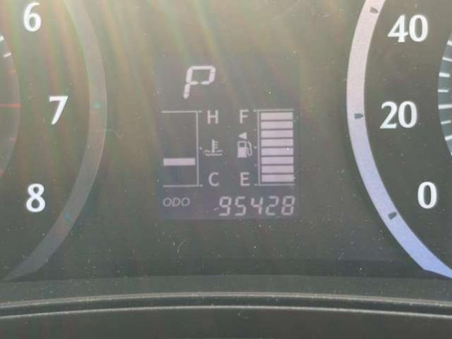 マークXジオ2.4 240G 4WD　6人乗り　3列シート　パワステ　パワーウィンドウ　純正ナビ　キーレスエントリー　ETC　バックカメラ　ABS　盗難防止装置　エアコン　電動シート　横滑り防止装置　アルミホイール 2400