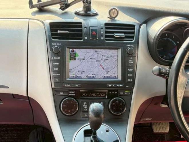 マークXジオ2.4 240G 4WD　6人乗り　3列シート　パワステ　パワーウィンドウ　純正ナビ　キーレスエントリー　ETC　バックカメラ　ABS　盗難防止装置　エアコン　電動シート　横滑り防止装置　アルミホイール 2400