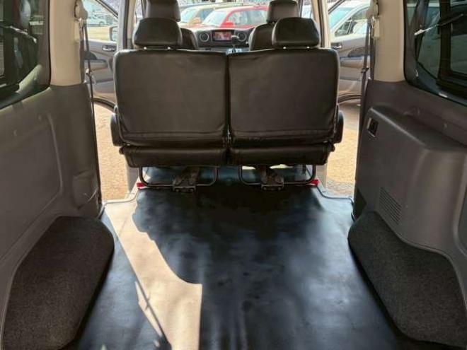 キャラバンNV350 2.5 プレミアムGX ロングボディ ディーゼルターボ 4WD　ヒッチメンバー　エンジンスターター　パワステ　パワーウィンドウ　純正ナビ　バックカメラ　ETC　社外アルミホイール　ABS　キーレスエントリー　ドライブレコーダー 2500