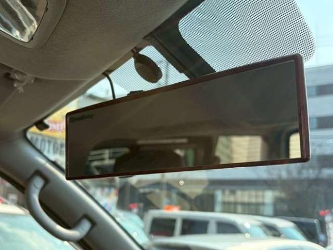 キャラバンNV350 2.5 プレミアムGX ロングボディ ディーゼルターボ 4WD　ヒッチメンバー　エンジンスターター　パワステ　パワーウィンドウ　純正ナビ　バックカメラ　ETC　社外アルミホイール　ABS　キーレスエントリー　ドライブレコーダー 2500