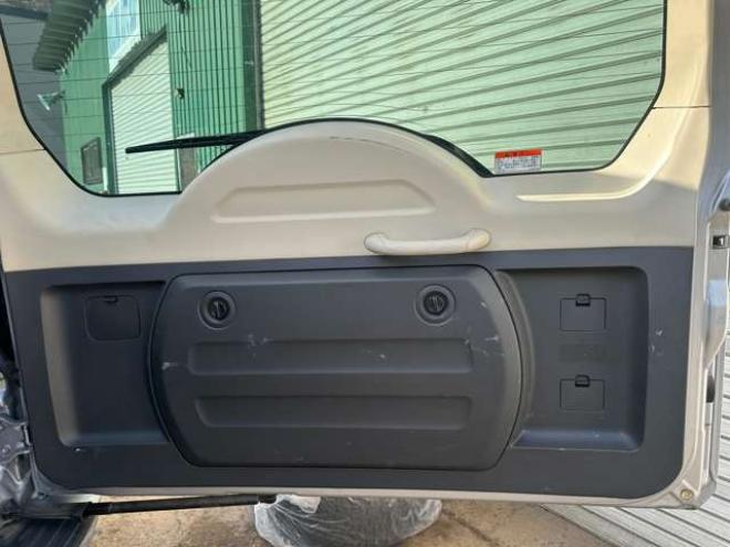 パジェロ3.2 ロング エクシード ディーゼルターボ 4WD　クルーズコントロール　パワステ　パワーウィンドウ　ABS　純正ナビ　バックカメラ　横滑り防止装置　盗難防止装置　純正アルミホイール 3200