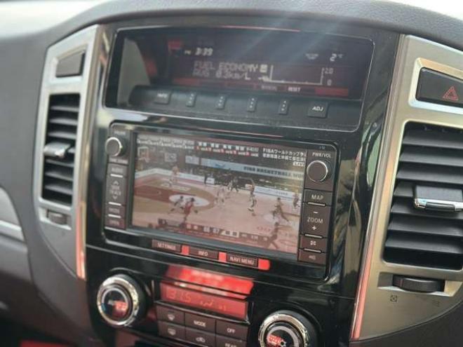 パジェロ3.2 ロング エクシード ディーゼルターボ 4WD　クルーズコントロール　パワステ　パワーウィンドウ　ABS　純正ナビ　バックカメラ　横滑り防止装置　盗難防止装置　純正アルミホイール 3200