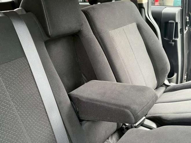 デリカD：5 2.4 G パワーパッケージ 4WD　ETC　アルパインBIGナビ　バックカメラ　両側電動スライドドア　パワステ　パワーウィンドウ　純正アルミ　クルーズコントロール　エアコン　キーレスエントリー　横滑り防止装置　盗難防止装置　3列シート 2400