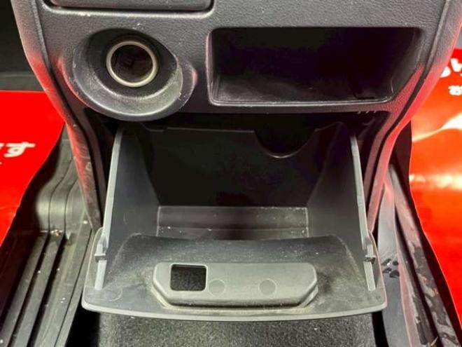 デリカD：5 2.4 G パワーパッケージ 4WD　ETC　アルパインBIGナビ　バックカメラ　両側電動スライドドア　パワステ　パワーウィンドウ　純正アルミ　クルーズコントロール　エアコン　キーレスエントリー　横滑り防止装置　盗難防止装置　3列シート 2400