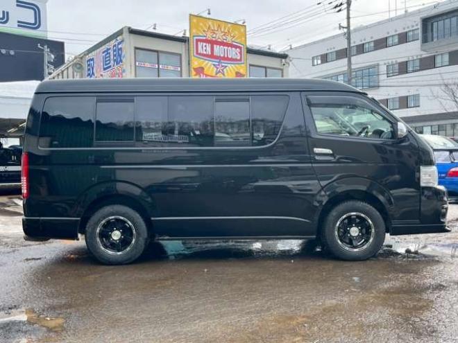 ハイエース2.7 GL ロング ミドルルーフ 4WD　10人乗り　パワステ　パワーウィンドウ　エアコン　社外ナビ　後席モニター　キーレスエントリー　片側スライドドア　盗難防止装置　フロントモデリスタ 2700
