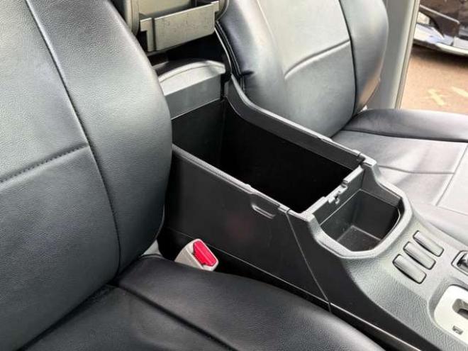 ハイラックスサーフ2.7 SSR-X リミテッド 4WD　社外アルミホイール　リフトアップ　社外ナビ　バックカメラ　ETC　寒冷地仕様　ABS　キーレスエントリー　パワステ　パワーウィンドウ　盗難防止装置　エアコン　ルーフレール 2700