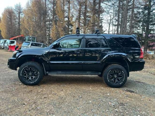 ハイラックスサーフ2.7 SSR-X 4WD　社外地デジナビ　バックカメラ　ウーハー　ドライブレコーダー　ルーフキャリア　ETC　オールテレーンタイヤ　リフトアップ　サンルーフ　社外アルミホイール　ABS　パワーウィンドウ　パワステ　社外グリル 2700