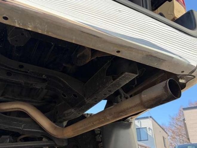 ハイラックスサーフ2.7 SSR-V ワイドボディ 4WD　US仕様　リフトアップ　全塗装済　社外ナビ　パワステ　パワーウィンドウ　ETC　バックカメラ　アルミホイール　ルーフレール　キーレスエントリー　ABS　エアコン 2700