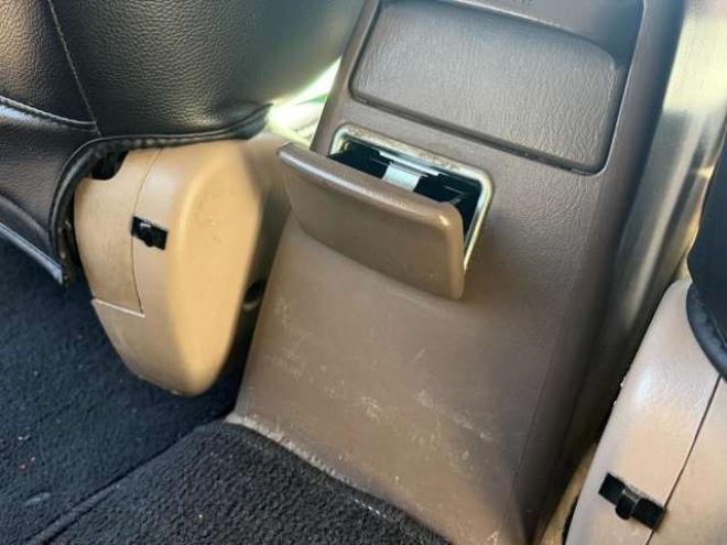 ハイラックスサーフ2.7 SSR-V ワイドボディ 4WD　US仕様　リフトアップ　全塗装済　社外ナビ　パワステ　パワーウィンドウ　ETC　バックカメラ　アルミホイール　ルーフレール　キーレスエントリー　ABS　エアコン 2700