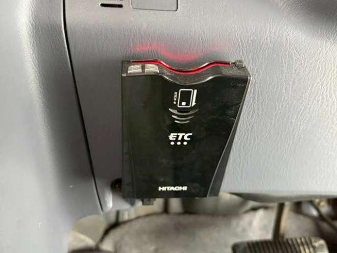 ハイラックスサーフ3.0 SSR-G ワイドボディ ディーゼルターボ 4WD　リフトアップ　全塗装済ベージュ　アルミホイール　メッキバンパー　サンルーフ　ETC　パワステ　パワーウィンドウ　ABS　キーレスエントリー　エアコン　寒冷地仕様 3000