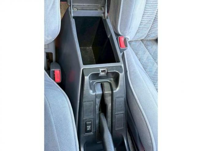 ハイラックスサーフ2.7 SSR-X 4WD　リフトアップ　全塗装済レッド　社外ナビ　ETC　パワステ　パワーウィンドウ　ABS　キーレスエントリー　ルーフレール　サンルーフ 2700