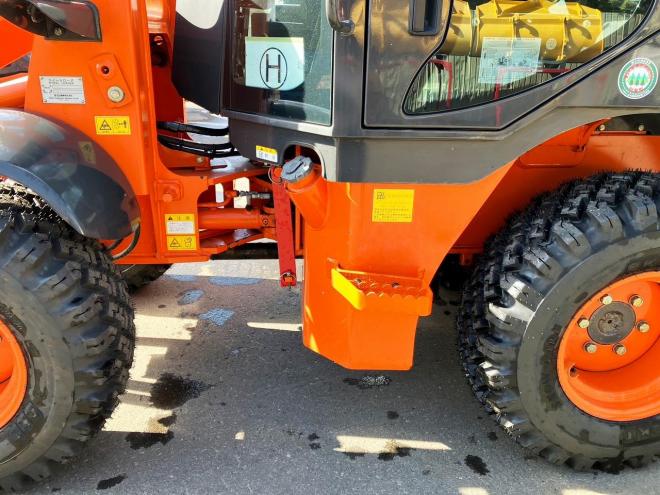 ホイールローダ日立　中古　ZW30-5B　建機