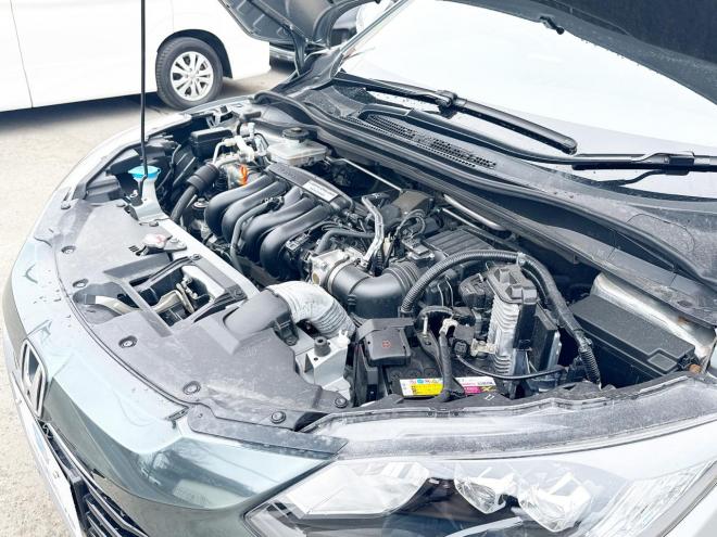 ヴェゼルハイブリッド1.5ハイブリッドX 4WD　ローンが不安な方＜優遇ローン＞　あんしんパッケージ　寒冷地仕様　社外ナビ 4WD 1500 5Dr