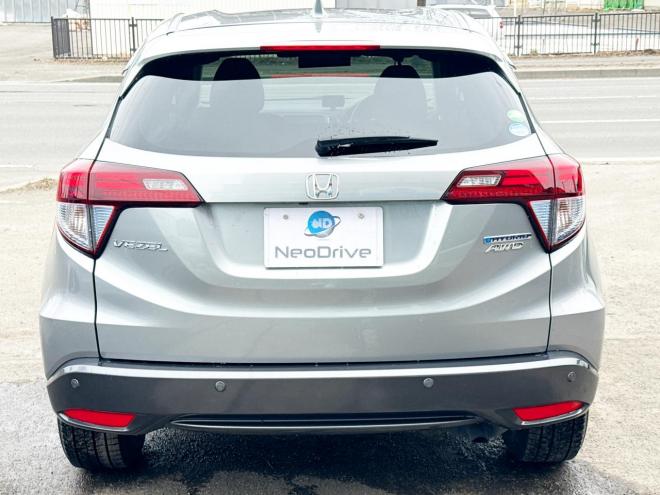 ヴェゼルハイブリッド1.5ハイブリッドX 4WD　ローンが不安な方＜優遇ローン＞　あんしんパッケージ　寒冷地仕様　社外ナビ 4WD 1500 5Dr