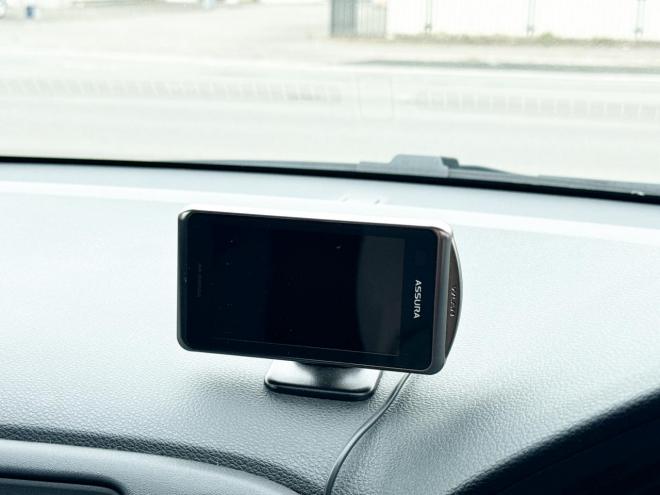 ヴェゼルハイブリッド1.5ハイブリッドX 4WD　ローンが不安な方＜優遇ローン＞　あんしんパッケージ　寒冷地仕様　社外ナビ 4WD 1500 5Dr