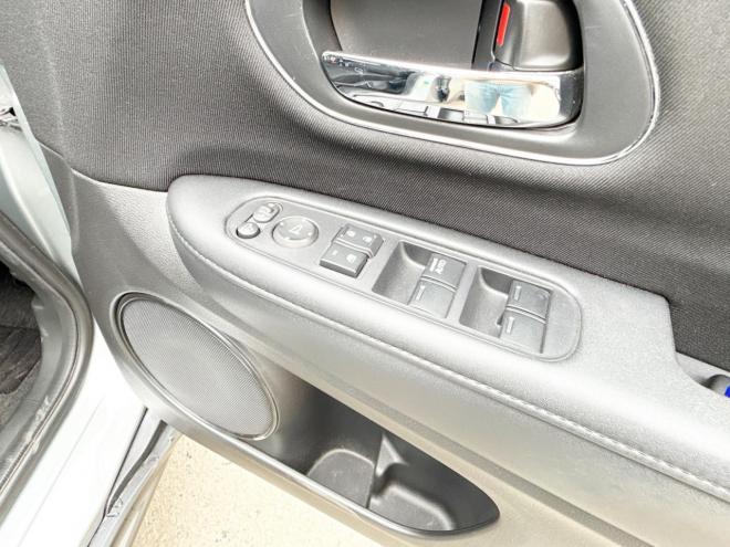 ヴェゼルハイブリッド1.5ハイブリッドX 4WD　ローンが不安な方＜優遇ローン＞　あんしんパッケージ　寒冷地仕様　社外ナビ 4WD 1500 5Dr