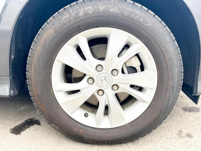 ヴェゼルハイブリッド1.5ハイブリッドX 4WD　ローンが不安な方＜優遇ローン＞　あんしんパッケージ　寒冷地仕様　社外ナビ 4WD 1500 5Dr