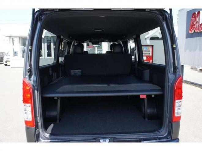 ハイエースバン2.8 スーパーGL ダークプライムII ロングボディ ディーゼルターボ 4WD　415COBRA　クリーンルック3 Fスポイラー&BY2Neoボンネット&ステージ2ルーフスポイラー&バッドラッカー17インチAW&フラットベッドキット　ヨコハマPARADA215/60R17　両側パワースライドドア　デジタルインナー 2800