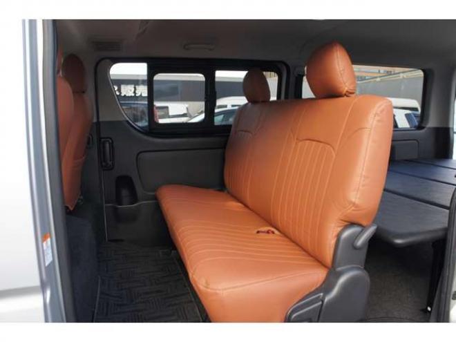 レジアスエース2.8 スーパーGL ロングボディ ディーゼルターボ 4WD　415COBRA丸目キット&CL3フロントリップ&ステージIリアスポ　415SAFARIオーバーフェンダー　ESSEXステラ16インチAW　TOYOオープンカントリーR/T　415COBRAベッドキット　寒冷地仕様　純正ETC 新品シートカバー 2800