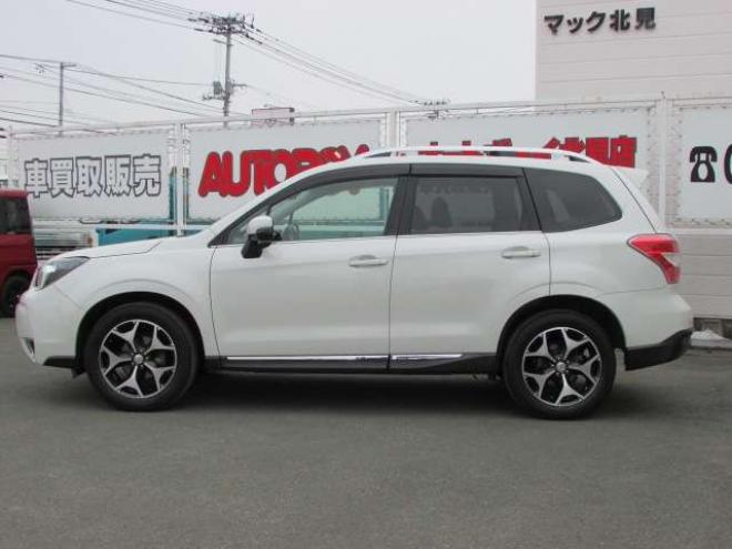 フォレスター2.0 S リミテッド 4WD　アイサイト/アイドリングストップ/シートヒーター/社外ナビ/フルセグ/バックカメラ/フリップダウンモニター/ETC/レーダークルーズコントロール 2000