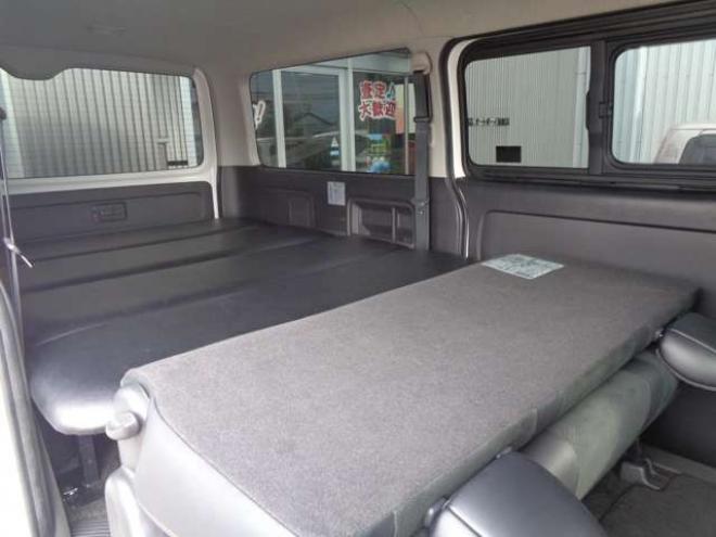 ハイエースバン3.0 スーパーGL ダークプライム ロングボディ ディーゼルターボ 4WD　令和6年タイミングベルト交換済　ワンオーナー　社外ナビ　スマートキー　バックカメラ　フロント・サイドカメラ　バッドラッカー17インチアルミホイール　バッドフェイスボンネット 3000