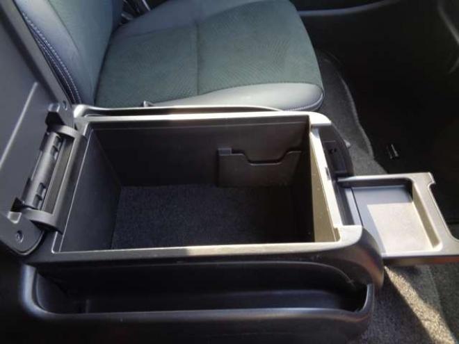 レジアスエース2.8 スーパーGL ダークプライムII ロングボディ ディーゼルターボ 4WD　ワンオーナー　TRDフロントスポイラー　TRD　TF7Aアルミホイール　両側パワースライドドア　リアヒーター　純正ナビ　フルセグ　Bluetooth　レーダーブレーキ　荷室ダウンライト　車線逸脱警報 2800