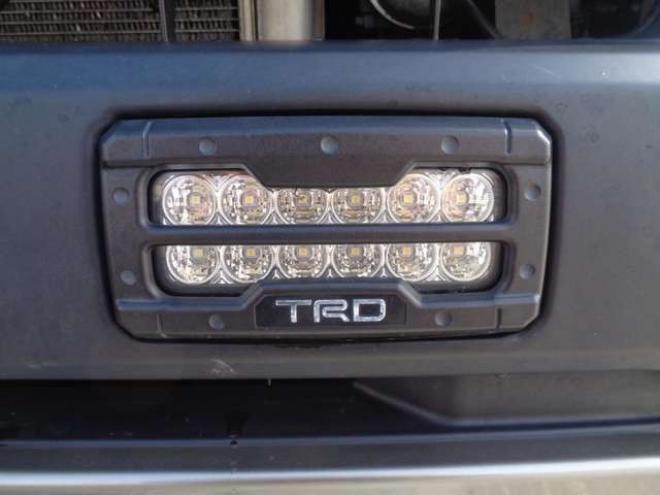 レジアスエース2.8 スーパーGL ダークプライムII ロングボディ ディーゼルターボ 4WD　ワンオーナー　TRDフロントスポイラー　TRD　TF7Aアルミホイール　両側パワースライドドア　リアヒーター　純正ナビ　フルセグ　Bluetooth　レーダーブレーキ　荷室ダウンライト　車線逸脱警報 2800