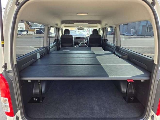 ハイエースバン2.7 スーパーGL ダークプライム ワイド ミドルルーフ ロングボディ 4WD　寒冷地仕様　パワスラ　リアヒーター&クーラー　プッシュスタート　スマートキー　ウッドコンビステアリング&シフトノブ　ハーフレザーシート　ドラレコ　バックカメラ　ETC　メモリナビ　フルセグTV　Bluetooth 2700