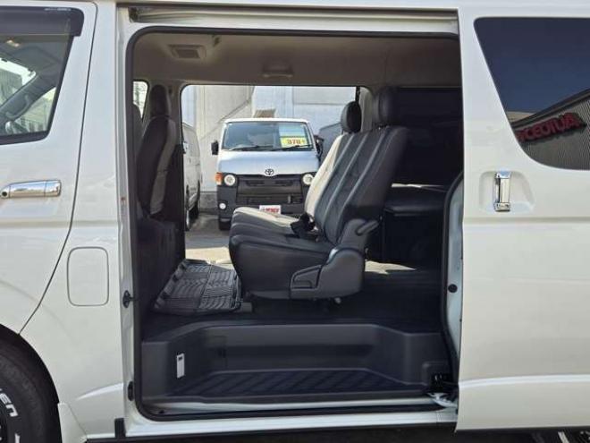 ハイエースバン2.7 スーパーGL ダークプライム ワイド ミドルルーフ ロングボディ 4WD　寒冷地仕様　パワスラ　リアヒーター&クーラー　プッシュスタート　スマートキー　ウッドコンビステアリング&シフトノブ　ハーフレザーシート　ドラレコ　バックカメラ　ETC　メモリナビ　フルセグTV　Bluetooth 2700