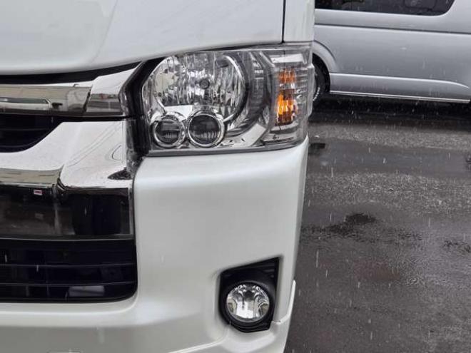 ハイエースバン2.7 スーパーGL ダークプライム ワイド ミドルルーフ ロングボディ 4WD　寒冷地仕様　パワスラ　リアヒーター&クーラー　プッシュスタート　スマートキー　ウッドコンビステアリング&シフトノブ　ハーフレザーシート　ドラレコ　バックカメラ　ETC　メモリナビ　フルセグTV　Bluetooth 2700