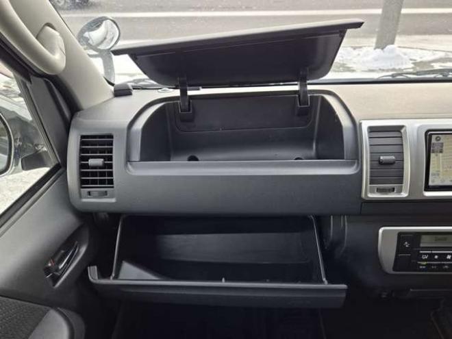 ハイエースバン2.8 スーパーGL ロング ディーゼルターボ 4WD　リアヒーター&クーラー　プッシュスタート　スマートキー　LEDヘッド　ベッドキッド　横滑り防止　衝突被害軽減　車線逸脱　トヨタ純正ナビ　フルセグTV　Bluetooth　バックカメラ　トヨタ純正リアモニター　ETC 2800